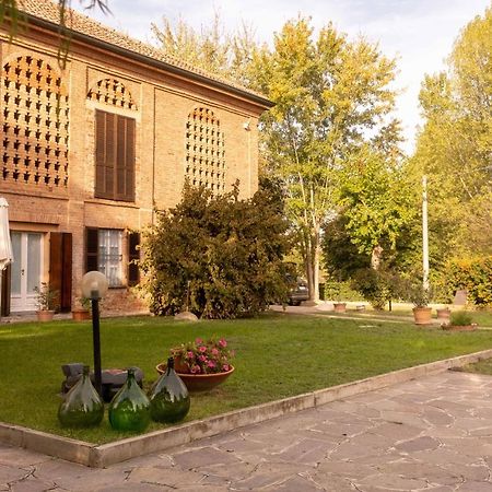Apart-Agriturismo "La Colomba" Ницца-Монферрато Экстерьер фото